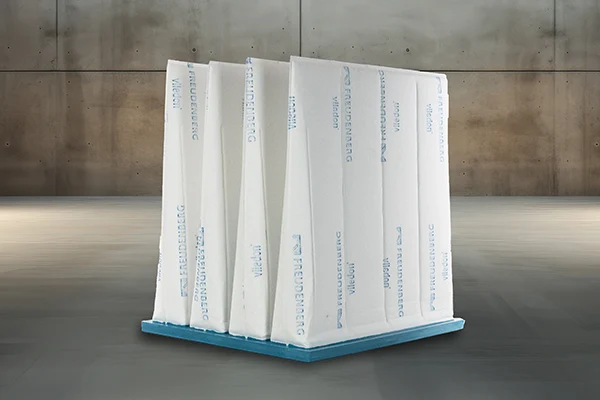 ein ölnebelabscheider von ulmatec für das absaugen und filtern von aerosolen, emulsionen und kühlschmierstoffnebel für Industrie und Metallbearbeitung